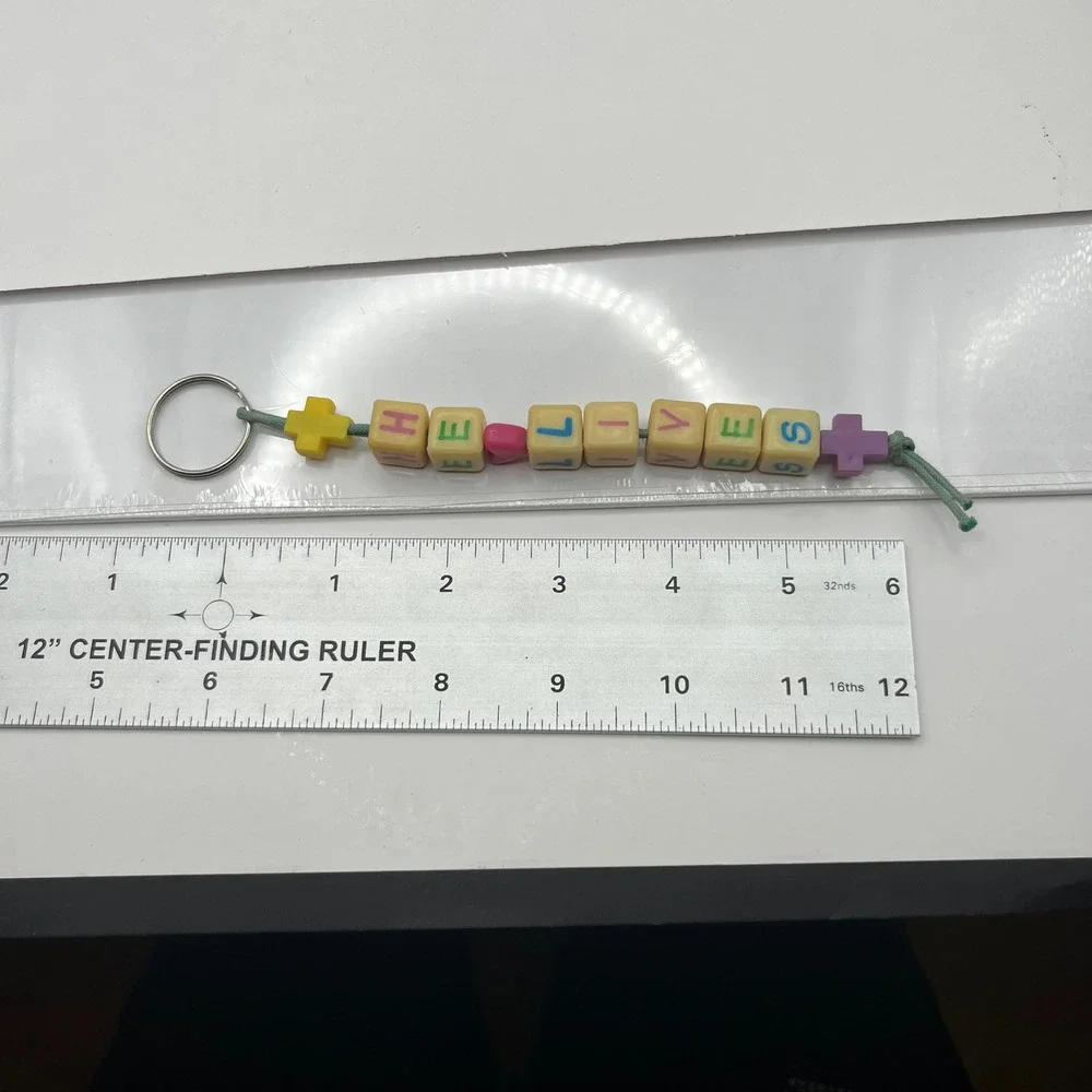 Vintage‎ He Lives Christian Keychain Religious Faith Beaded Charm Cross Pendant
